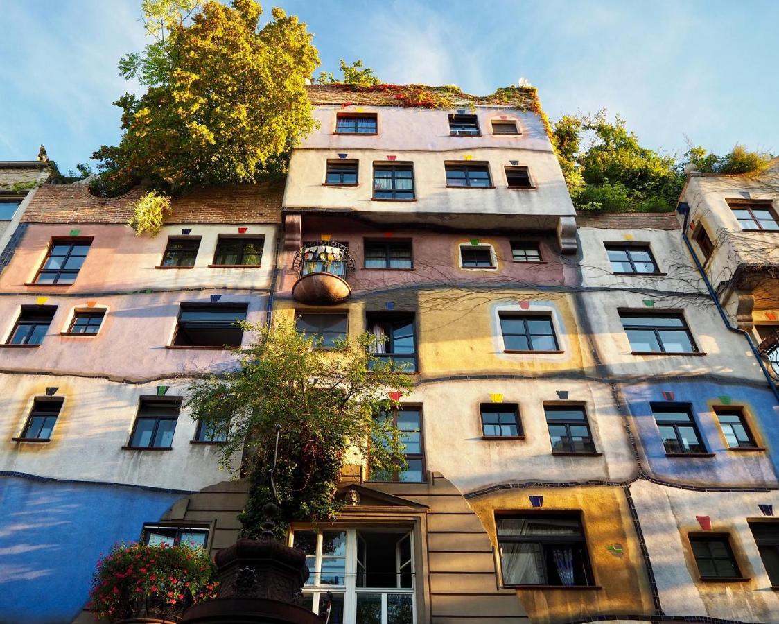 Msq Diana Vienna - 10 Min From City Center - Free Coffee And Tea - High Speed Internet Luaran gambar